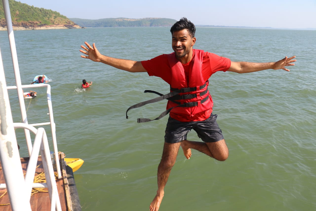 Adventure with lunch Party Cruise