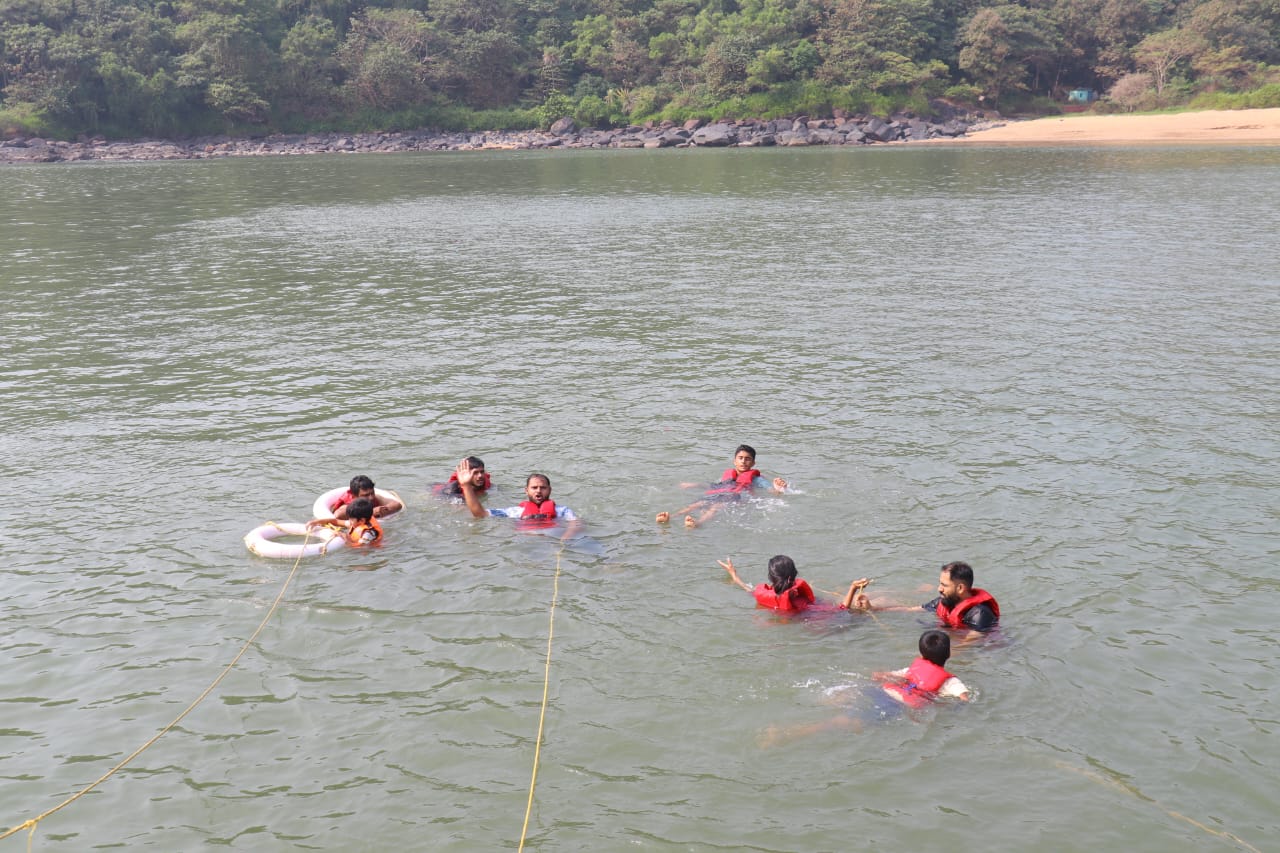 Adventure Cruise - Image 5