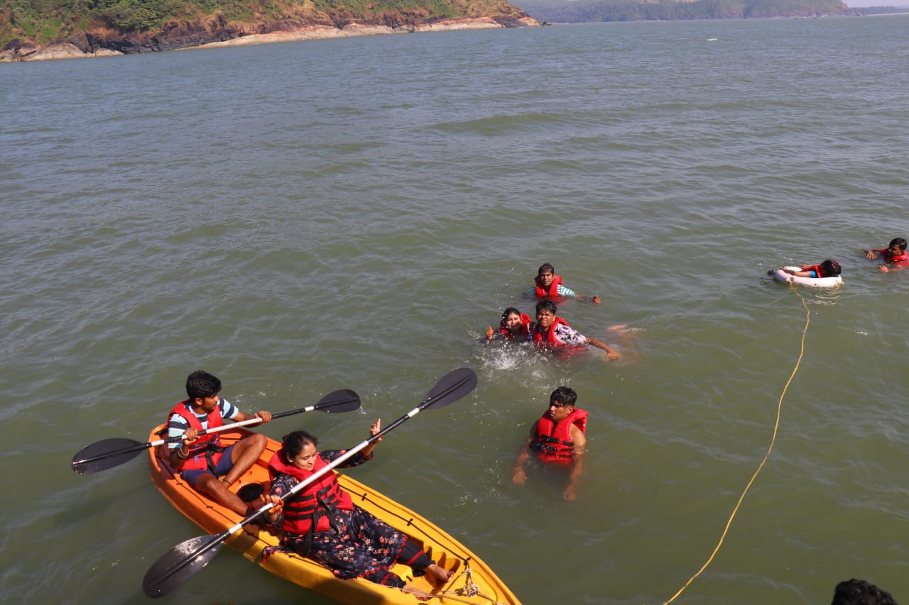 Adventure Cruise - Image 9