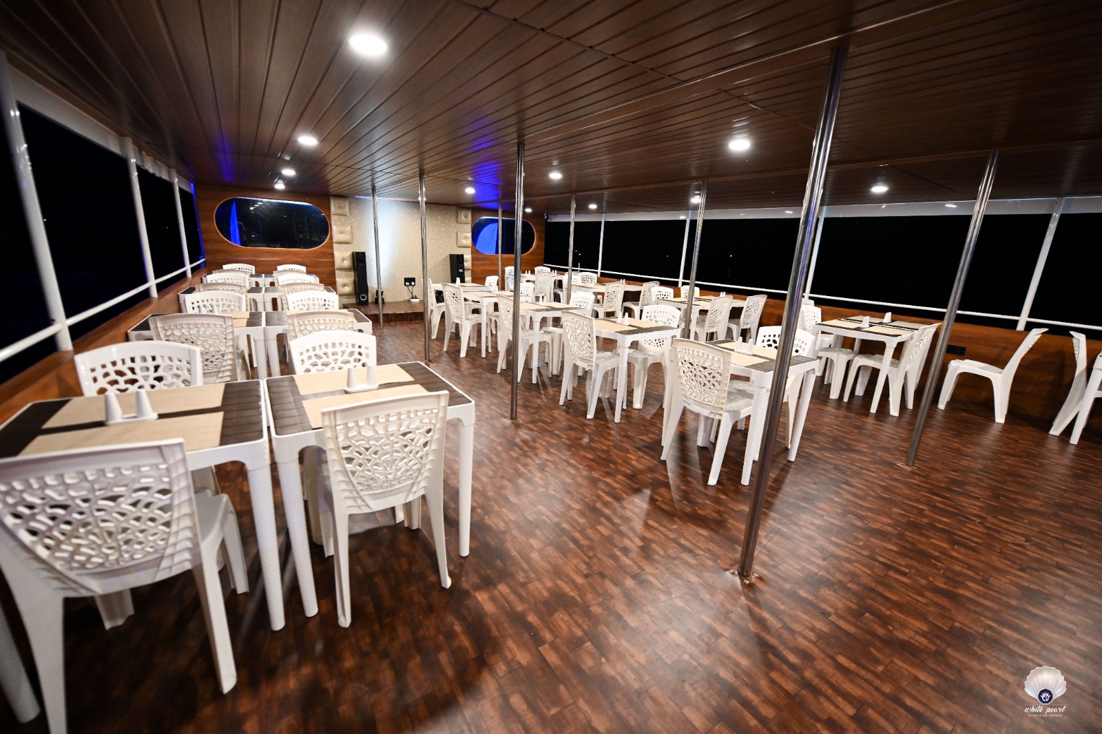 Dinner Cruise - Image 3